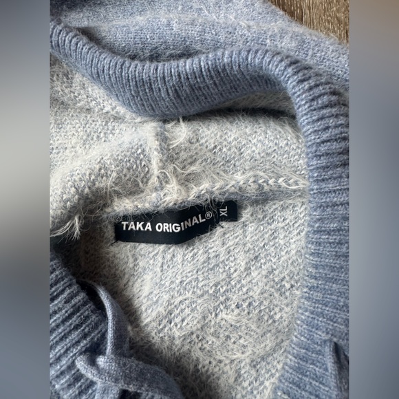 TAKA Original Life Is Beautiful Daisy cloudy day knit hoodie - Picture 11 of 11